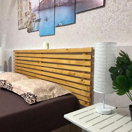 Large Apartment City Centre Bukarest Exterior foto