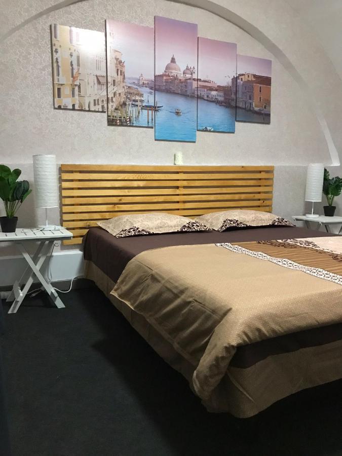 Large Apartment City Centre Bukarest Exterior foto