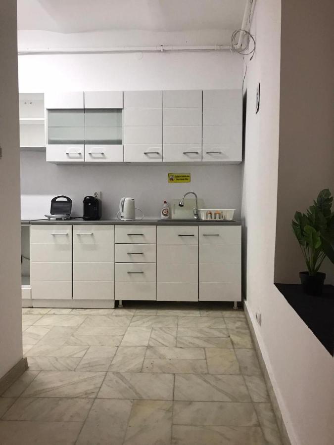 Large Apartment City Centre Bukarest Exterior foto