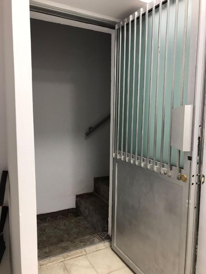 Large Apartment City Centre Bukarest Exterior foto